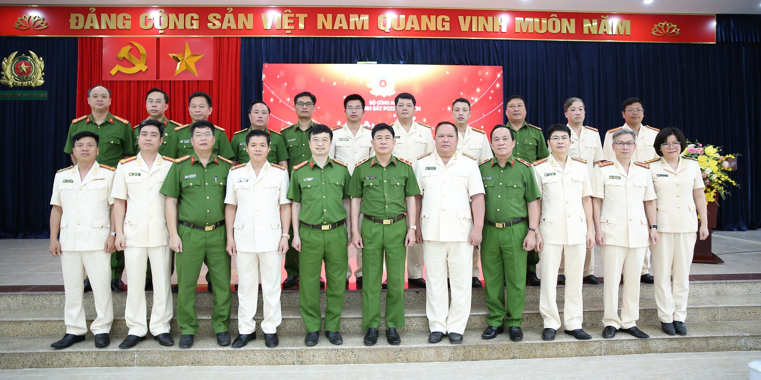 Cục Cảnh sát PCCC và CNCH tôn vinh điển hình tiên tiến phong trào thi đua “Vì an ninh Tổ quốc”